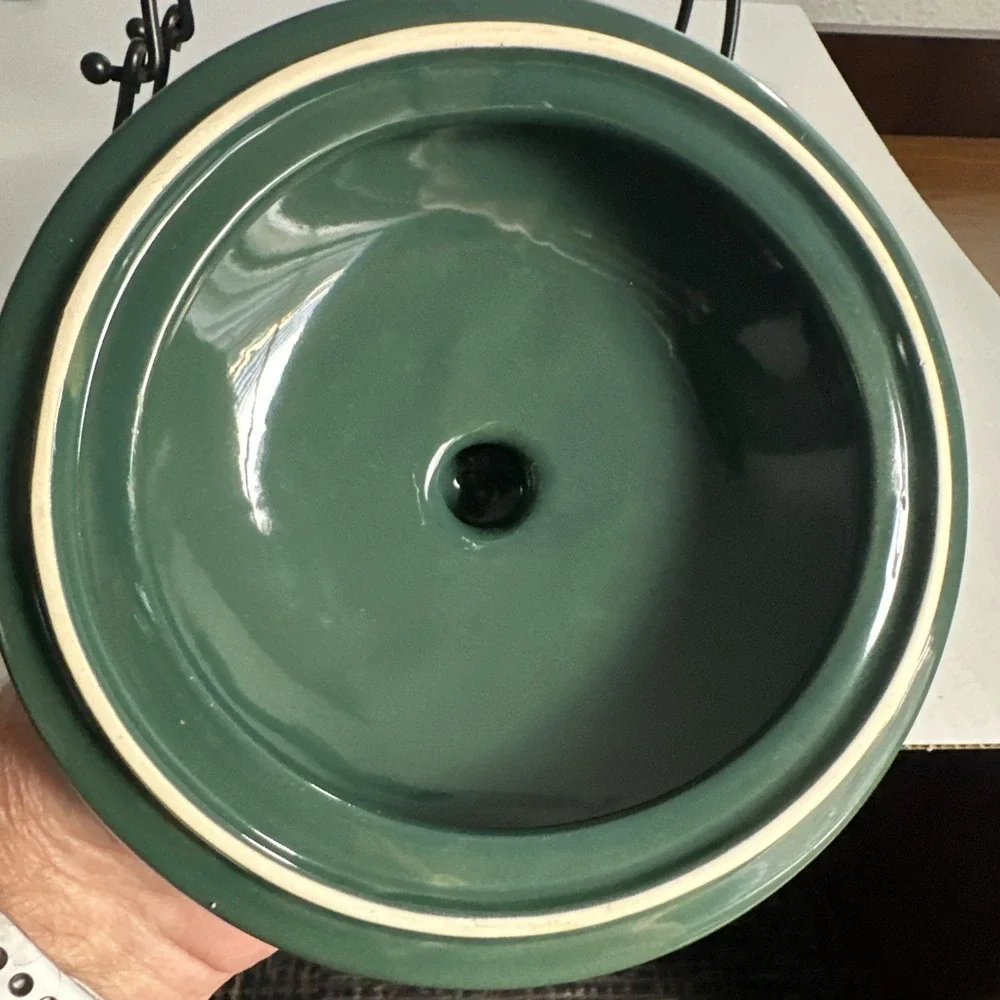 Vintage Speckled Stoneware Bean /Soup Pot With Iron Trivet